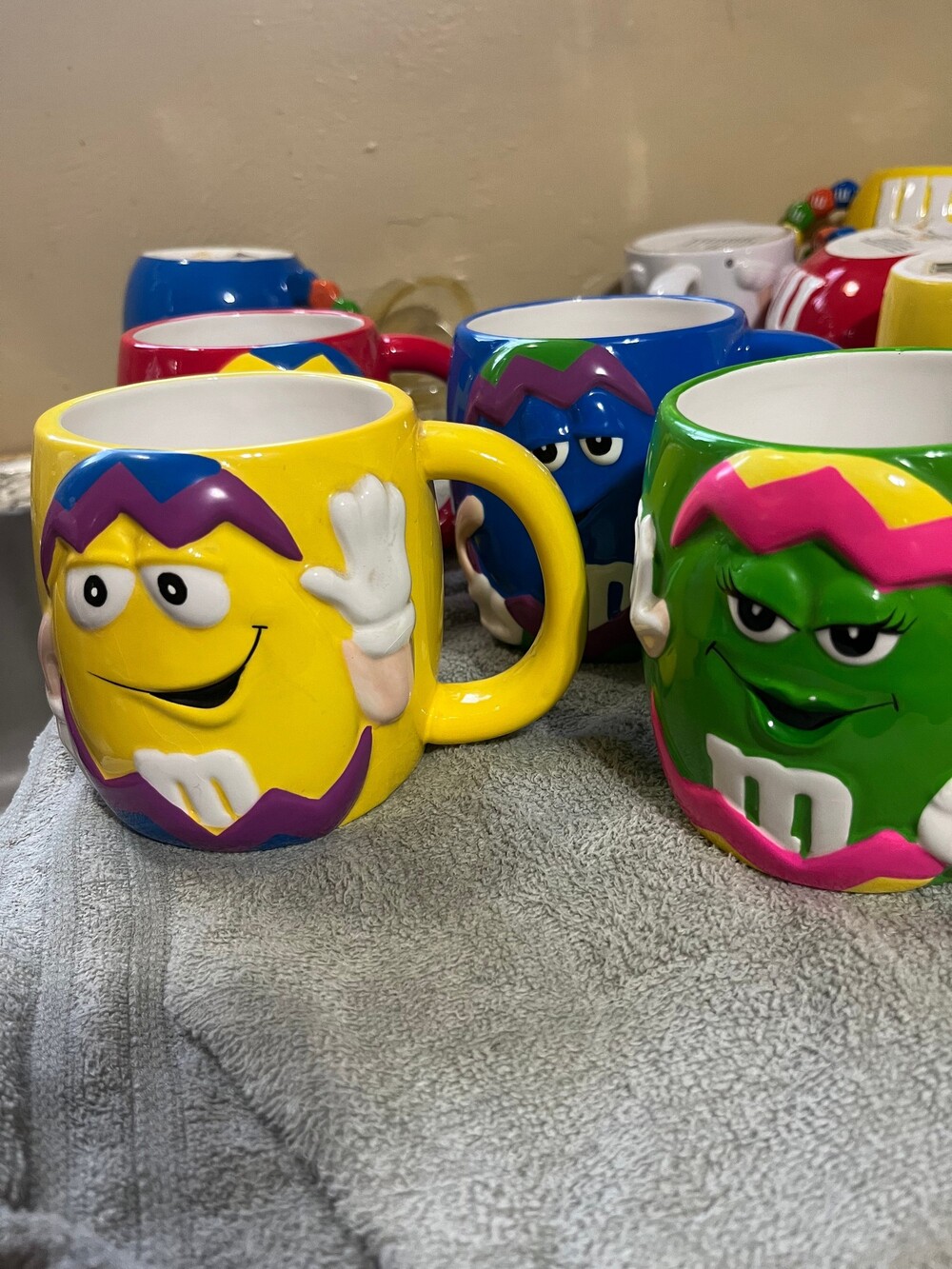 M&M's Galerie Ceramic Easter Egg Mug Set of 4 Colorful Character Coffee Mugs